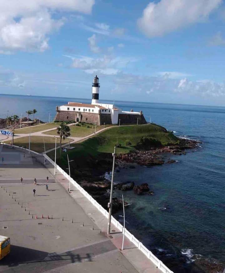 Apartamento No Farol Da Barra. Vista Deslumbrante Para O Mar! No Circuito Do Carnaval. Ao Lado Do Porto Da Barra ! ซัลวาดอร์ ภายนอก รูปภาพ